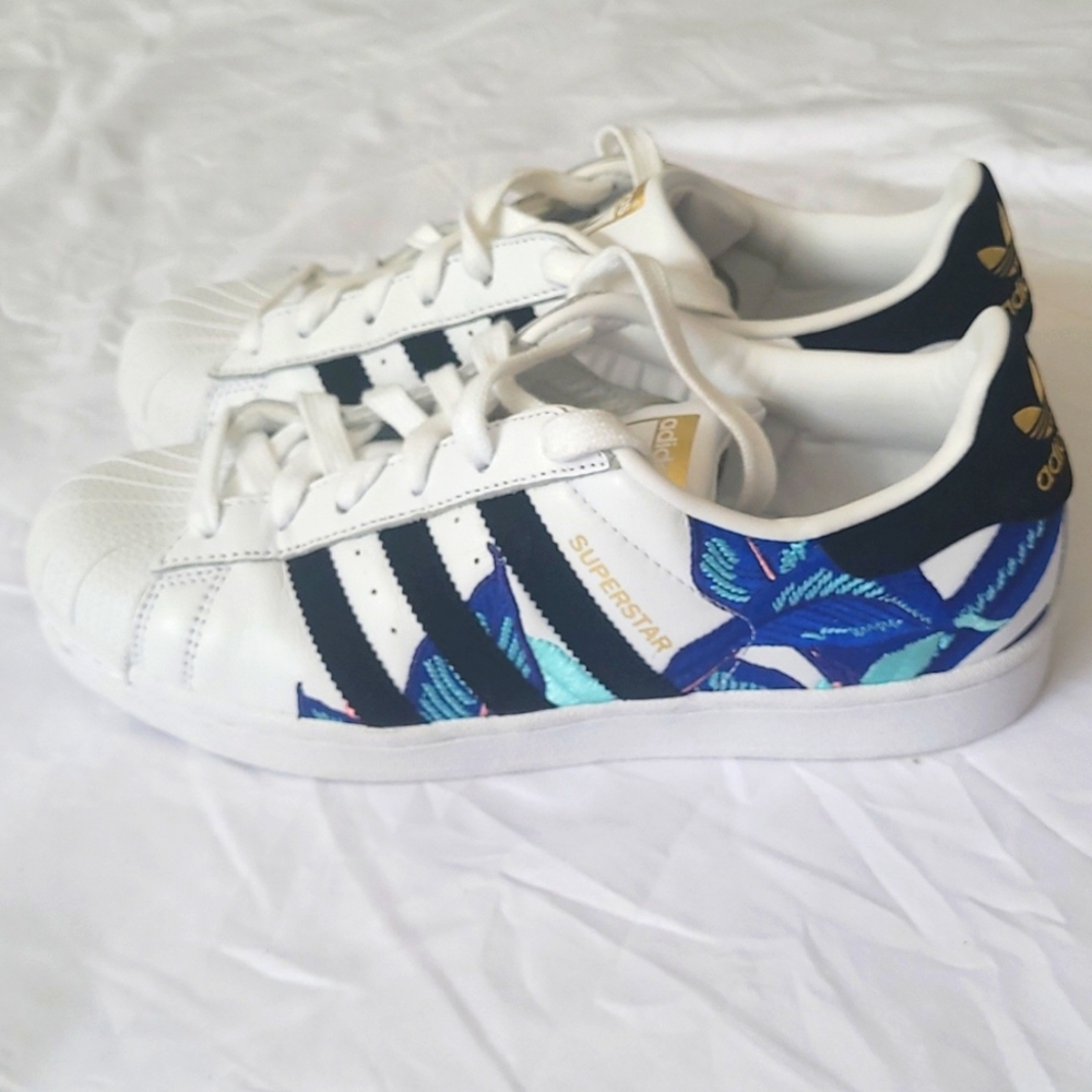 Womens Adidas Superstar Shelltoe Sneakers with blue, flower emroidery si…